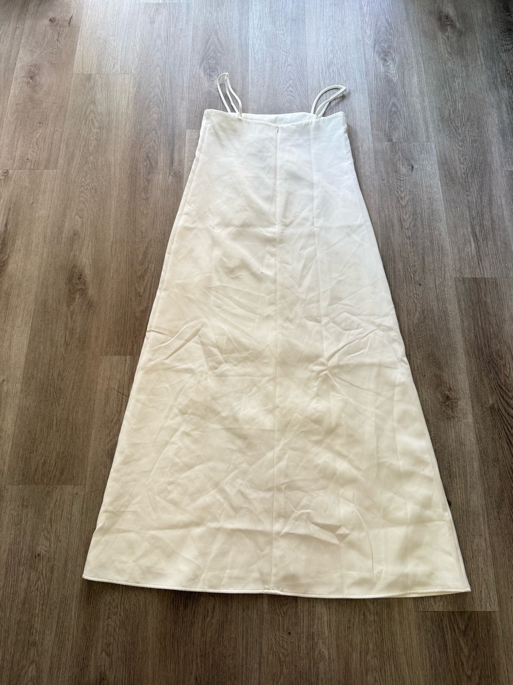 elliatt nolana white 3d floral applique bridal maxi gown dress size medium NEW - Picture 10 of 15